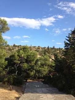 Στου Φιλοπάππου και ειδικά εκείνο το κομμάτι από τα Πετράλωνα